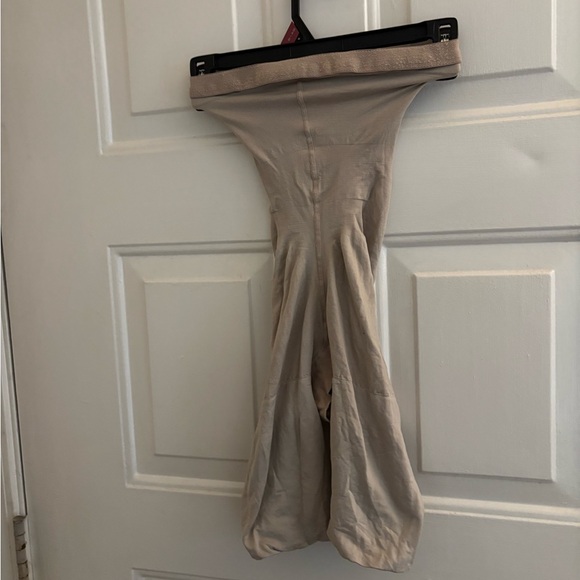 SPANX Other - SPANX Nude Shaping Bodysuit